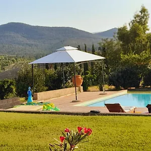 https://montecristo-country-house-marsiliana.it-tuscanyhotel.com
