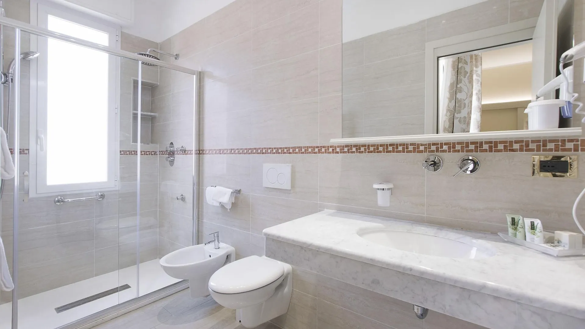Hotel Ristorante Toscana Alassio